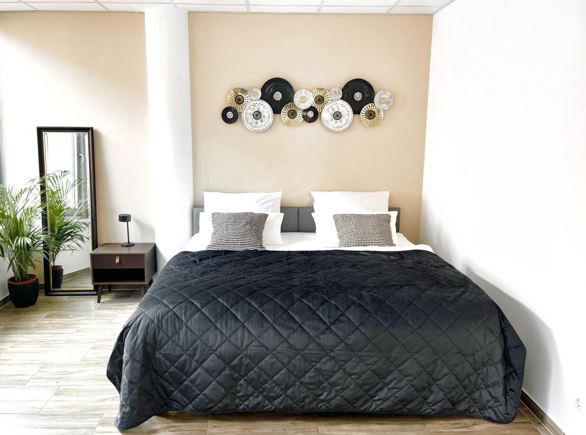 Leni Living - Riesig! Repraesentativ! Ruhig! Apartament
